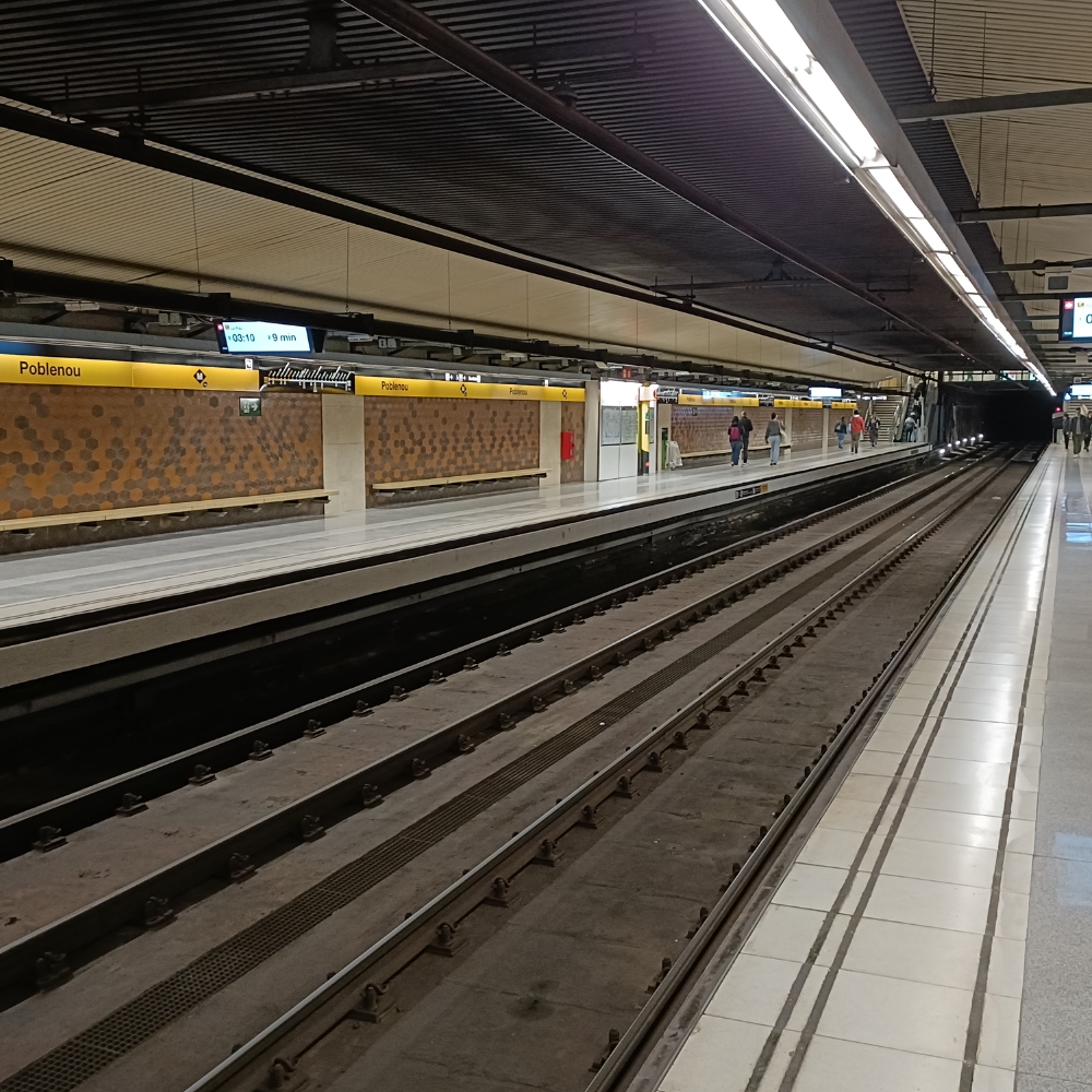 Poblenou Metro Station - Line 4