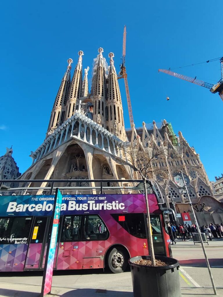 Sagrada Familia Hop On Hop Off Barcelona Tourist Bus