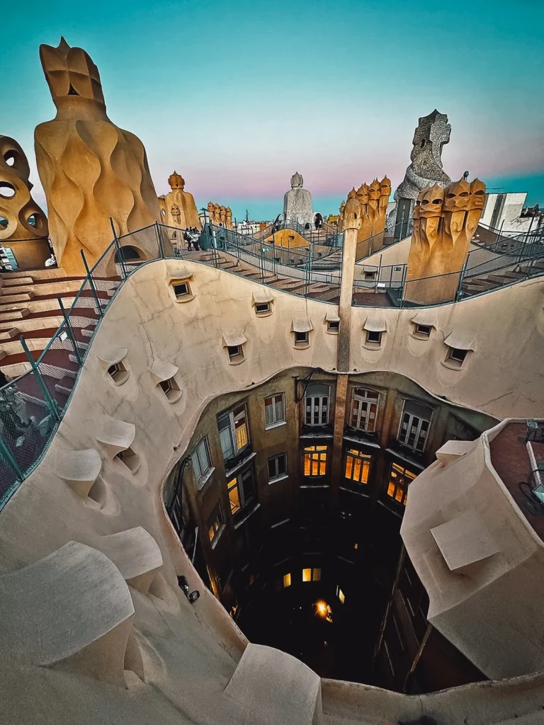 gaudi barcelona architecture casa mila